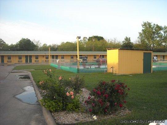 Tropicana Motel Bastrop Exterior foto