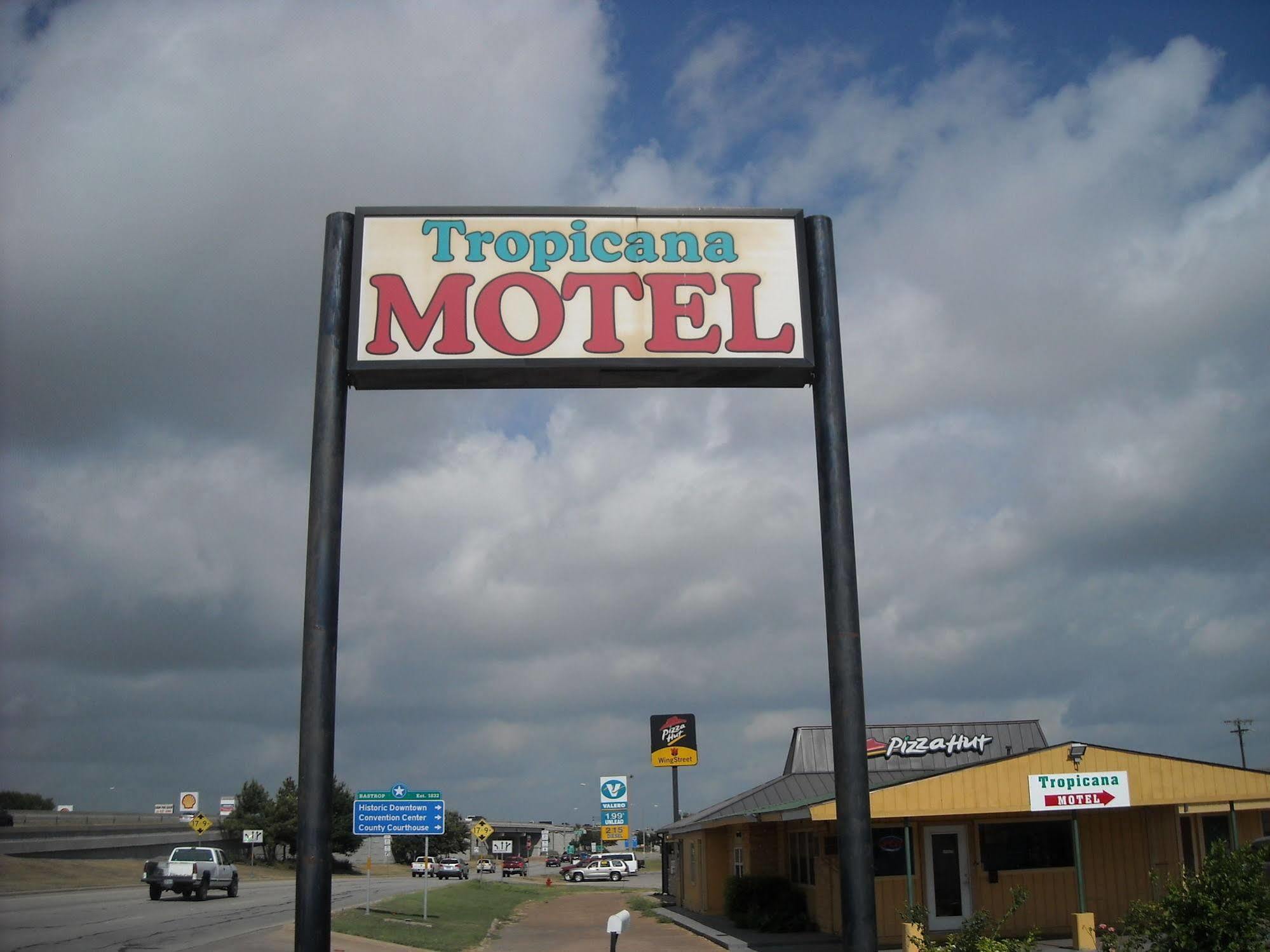 Tropicana Motel Bastrop Exterior foto